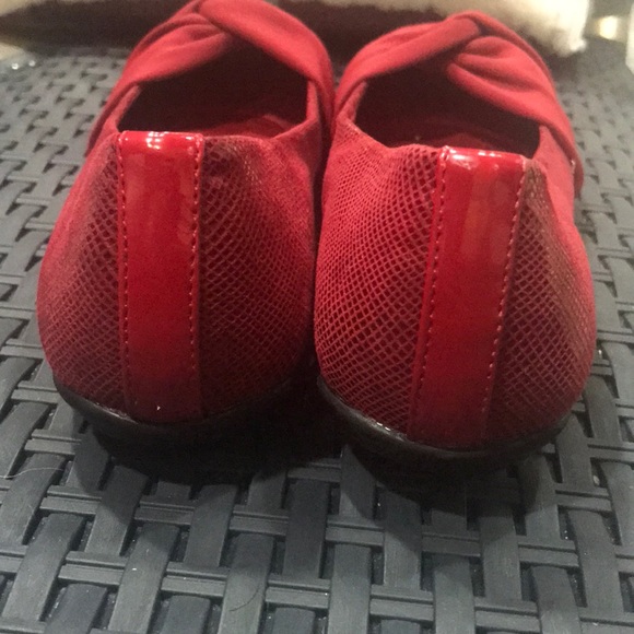 Karen Scott Shoes - Picture 3 of 6